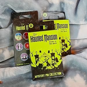 NIB 3 Disney Parks Glow in the Dark Haunted Mansion Trading Pins